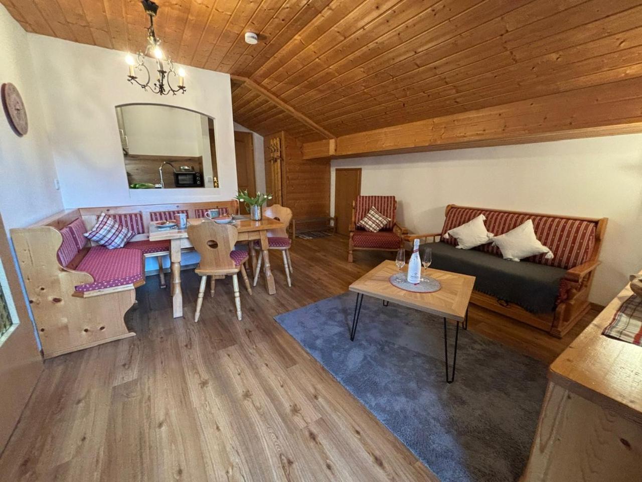 Ferienwohnung Bergfrieden Krün Kamer foto